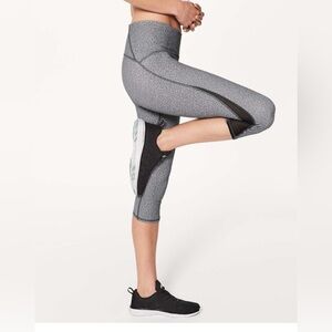 Lululemon Train Times Crop (17") Fractal Alpine White Black / Black Leggings Gym